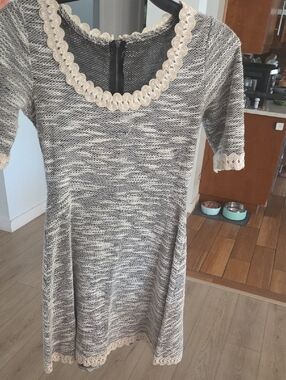 Textured Gray Midi Dress with Cream Trim